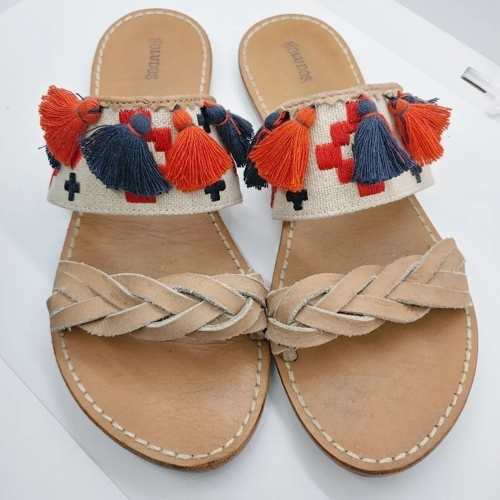 Soludos Embroidered Tassel Slide On Flat Sandals Sz 9 Beachy Boho Casual Picnic